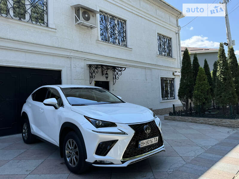Lexus Nx 300 (2019)