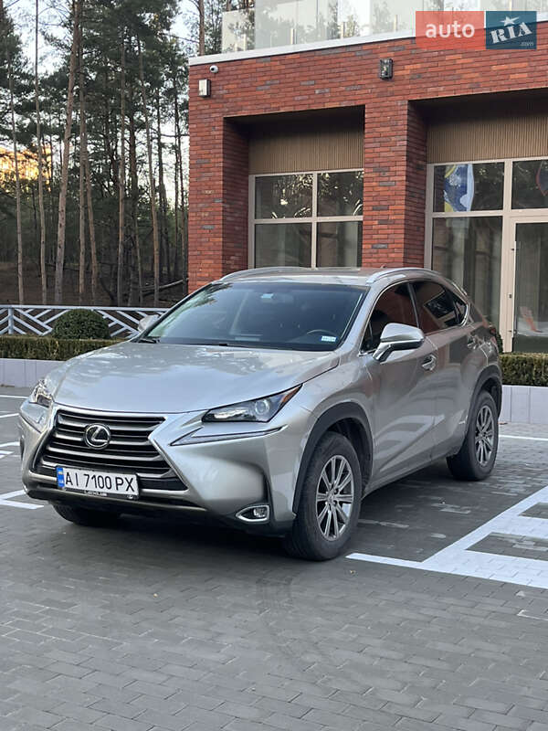 Lexus Nx 200t (2017)