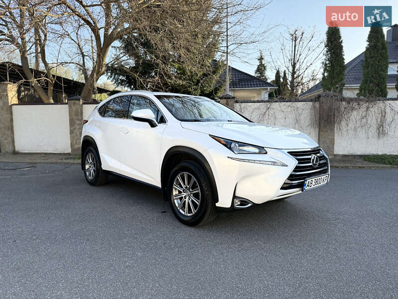 Lexus Nx (2015)