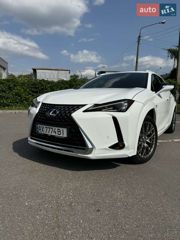 Lexus Ux (2019)