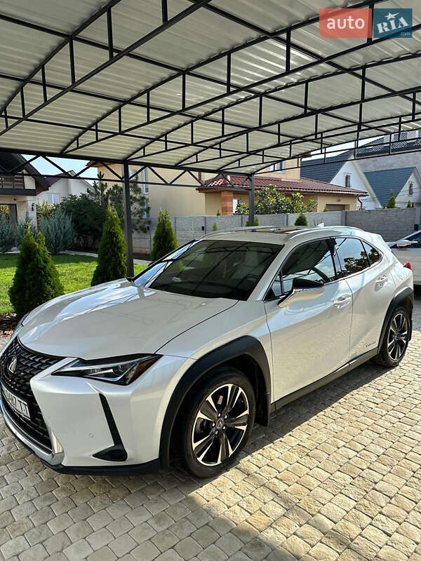 Lexus Ux (2018)