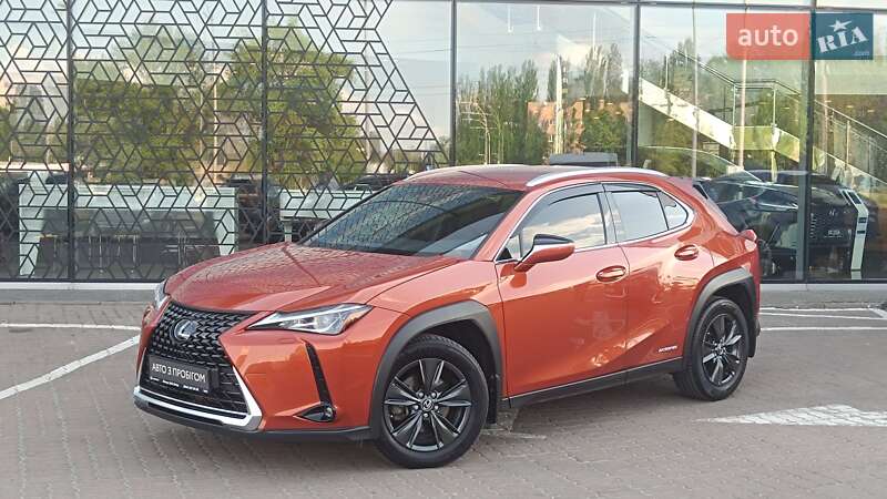 Lexus Ux (2020)