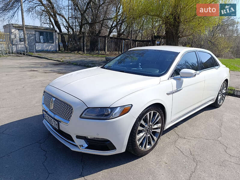 Lincoln Continental (2016)