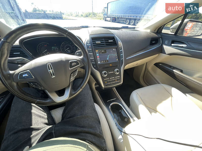 Lincoln Mkc (2017)