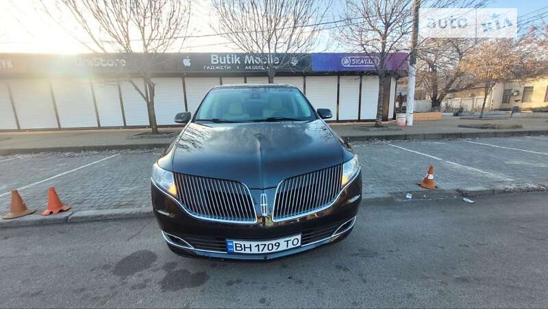 Lincoln Mkt (2014)