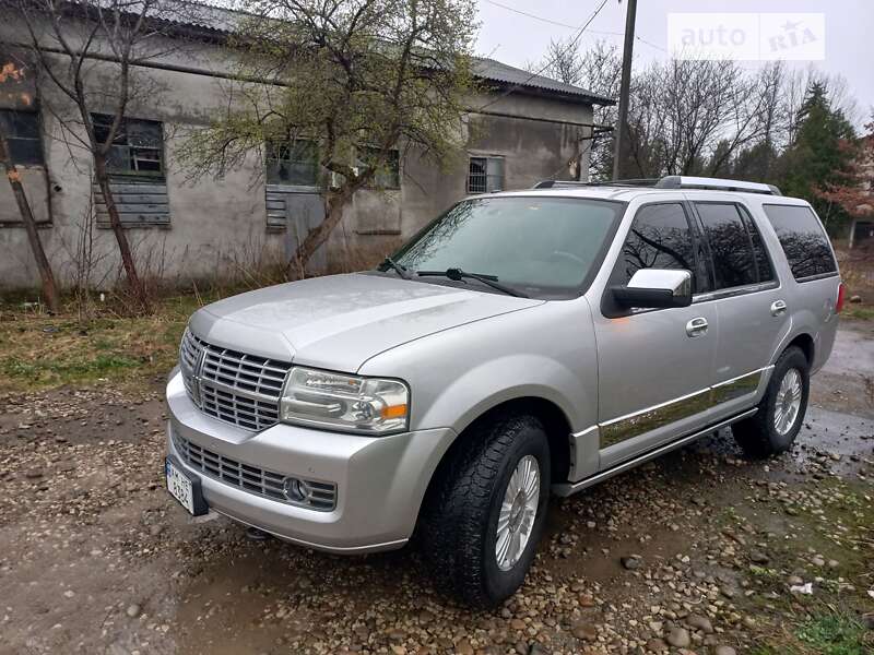 Lincoln Navigator (2010)
