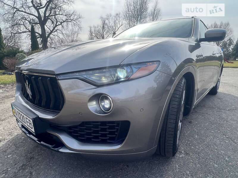 Maserati Levante (2017)