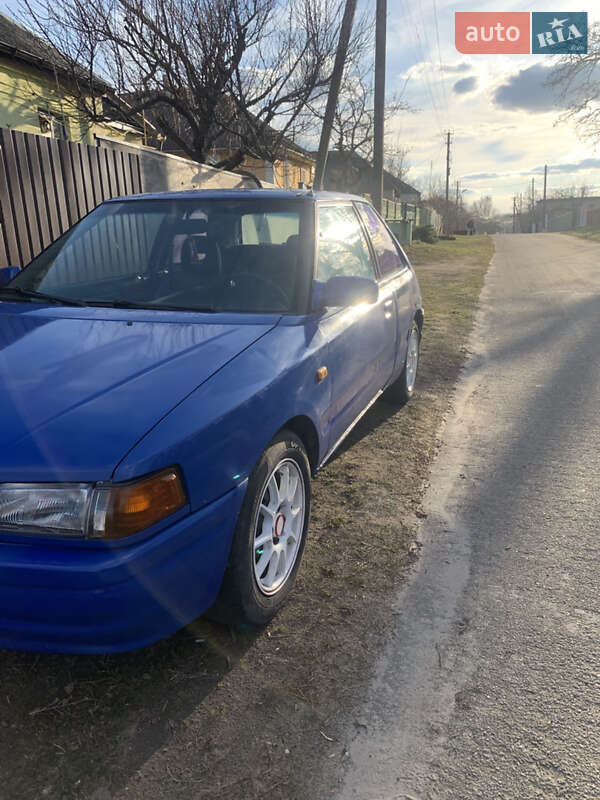 Mazda 323 (1994)