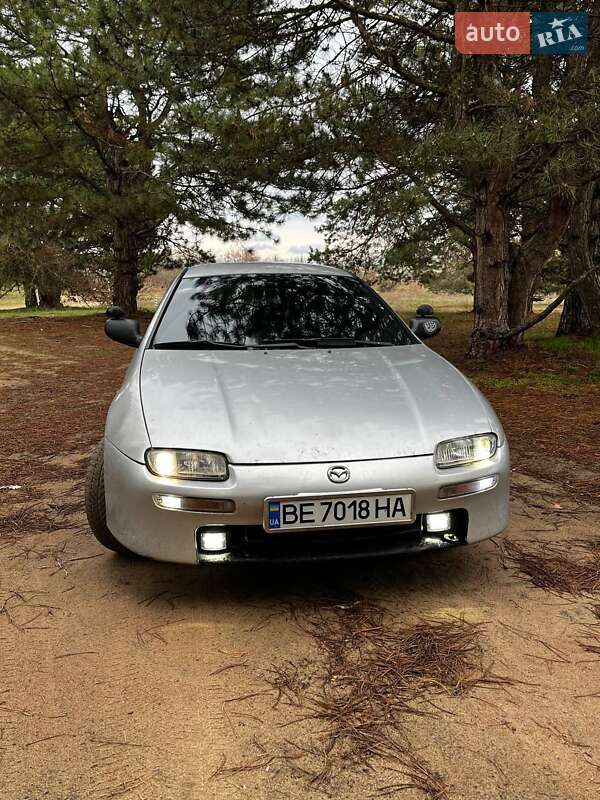 Mazda 323 (1995)