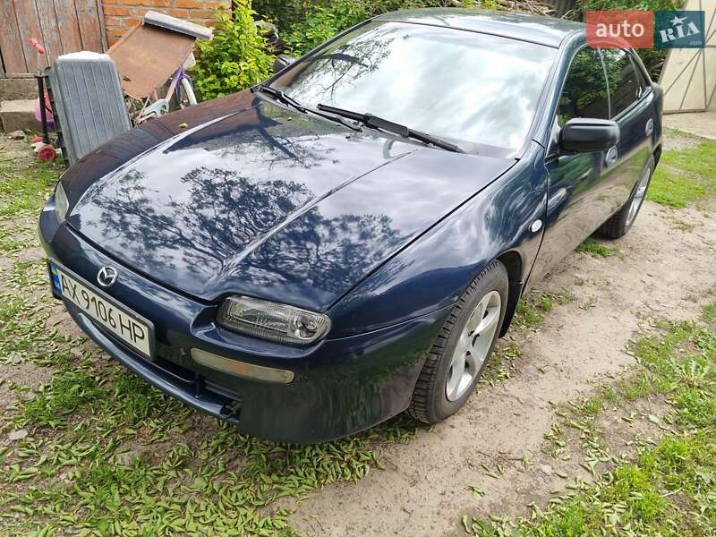 Mazda 323 (1996)