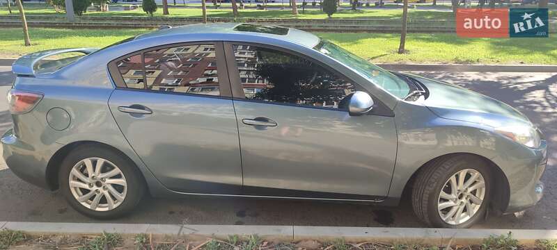 Mazda 3 (2012)