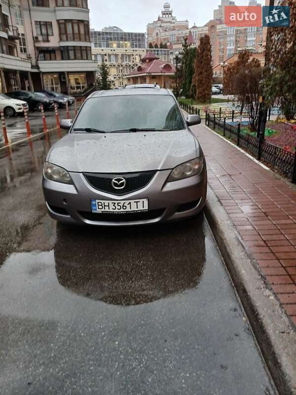 Mazda 3 (2005)