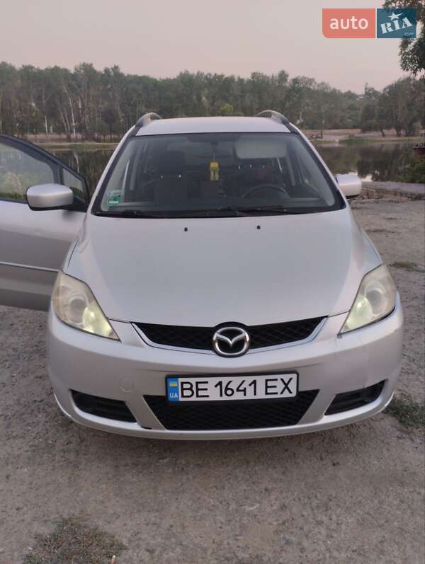 Mazda 5 (2005)
