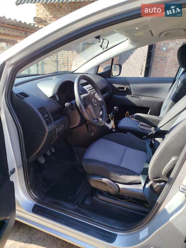 Mazda 5 (2006)