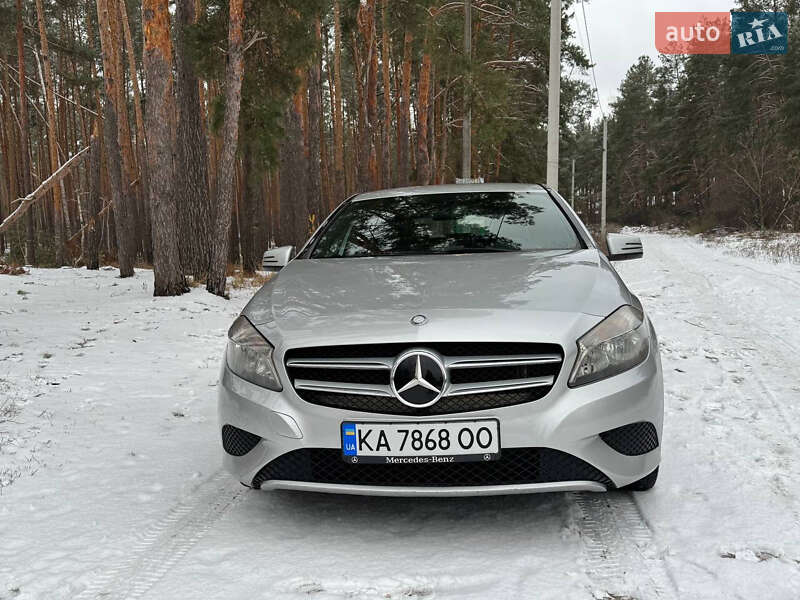 Mercedes-benz A 180 (2014)