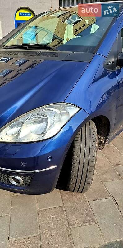 Mercedes-benz A-class (2009)