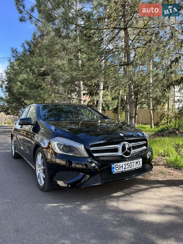 Mercedes-benz A-class (2014)