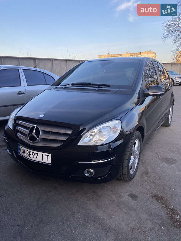 Mercedes-benz B-class (2009)