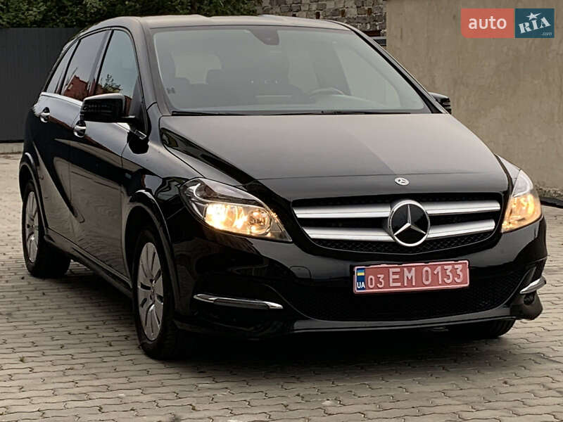 Mercedes-benz B-class (2017)