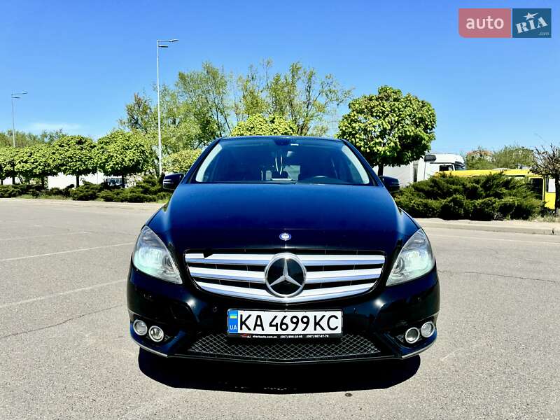 Mercedes-benz B-class (2012)