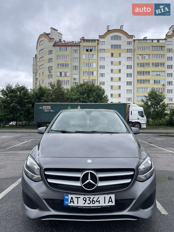 Mercedes-benz B-class (2015)