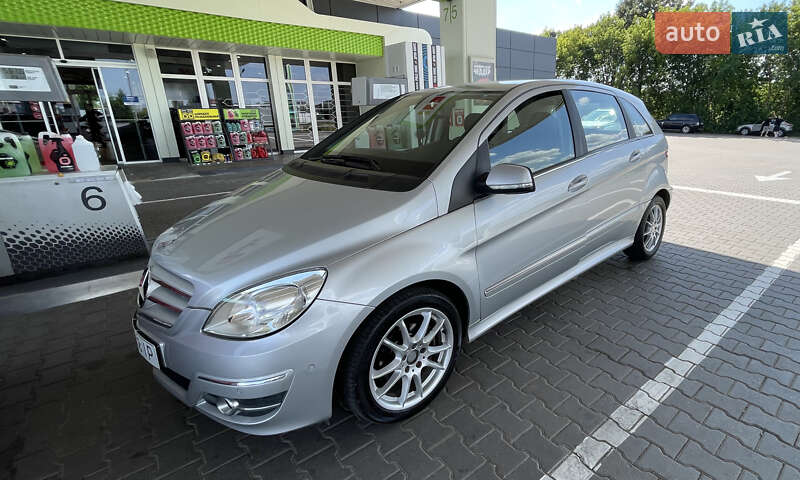 Mercedes-benz B-class (2010)