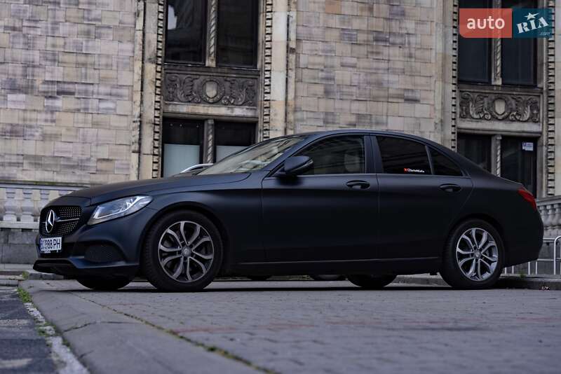 Mercedes-benz C-class (2016)