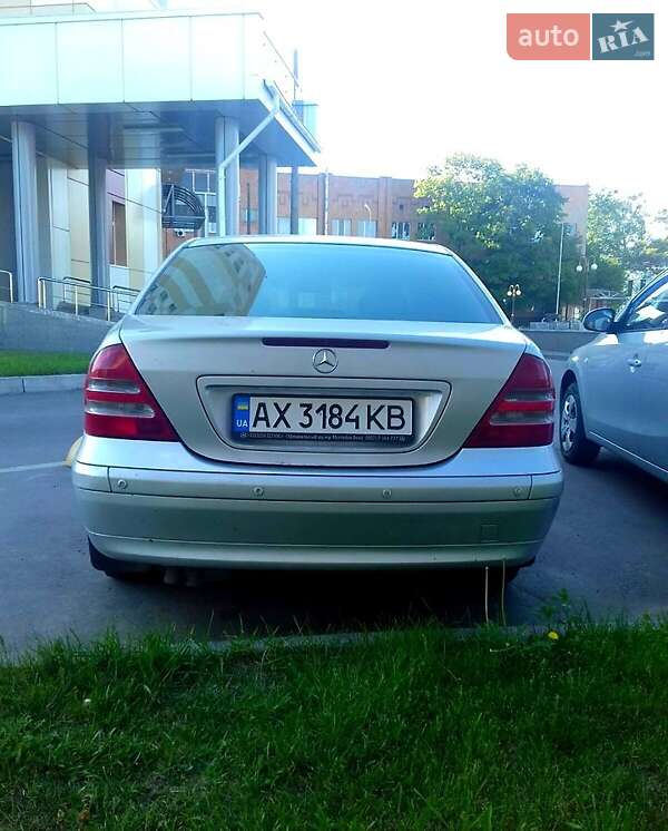 Mercedes-benz C-class (2004)