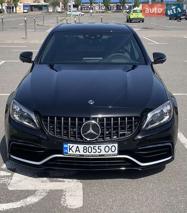 Mercedes-benz C-class (2019)