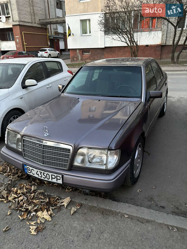Mercedes-benz E-class (1993)
