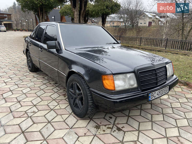 Mercedes-benz E-class (1993)