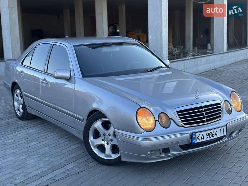 Mercedes-benz E-class (2001)