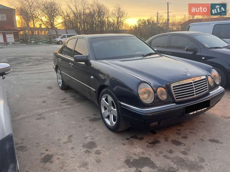Mercedes-benz E-class (1999)