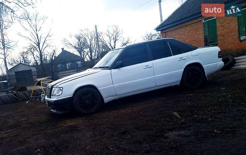 Mercedes-benz E-class (1993)