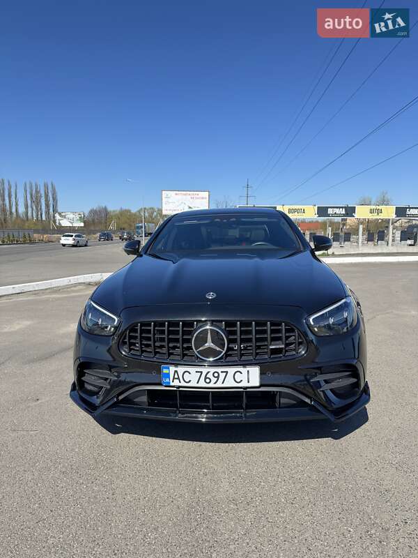 Mercedes-benz E-class (2022)