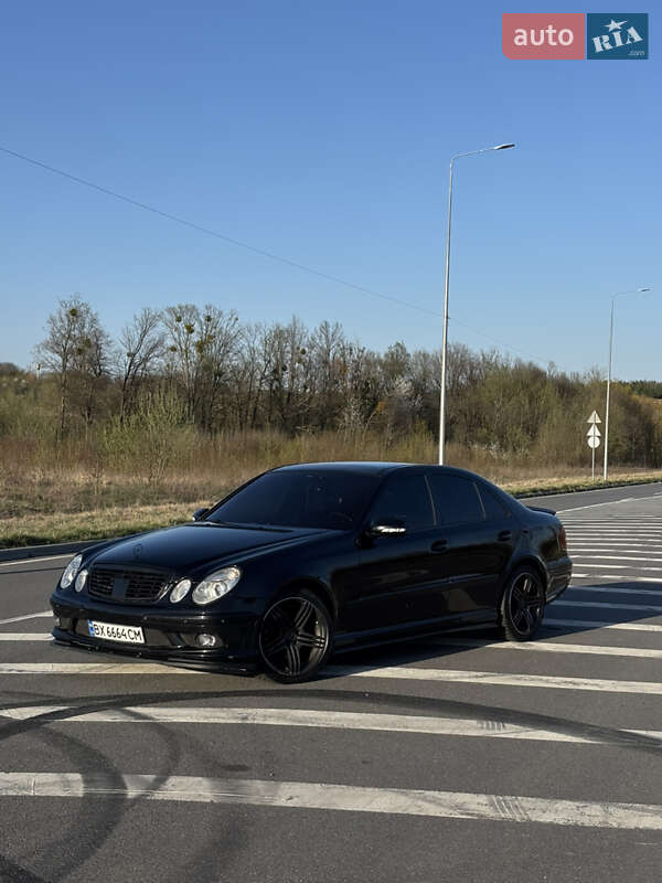 Mercedes-benz E-class (2004)