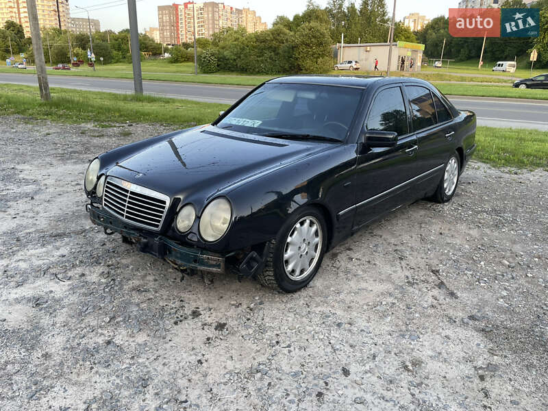 Mercedes-benz E-class (1997)