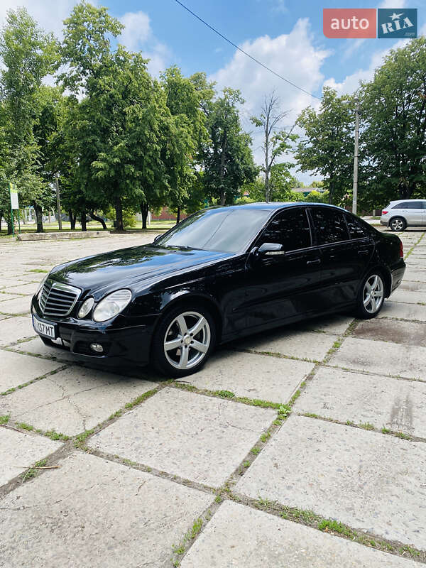 Mercedes-benz E-class (2008)