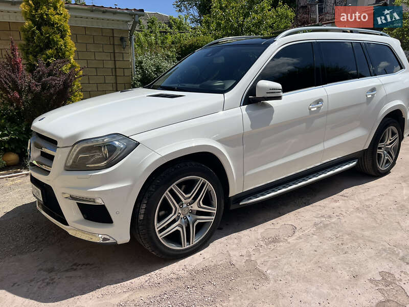Mercedes-benz Gl-class (2015)
