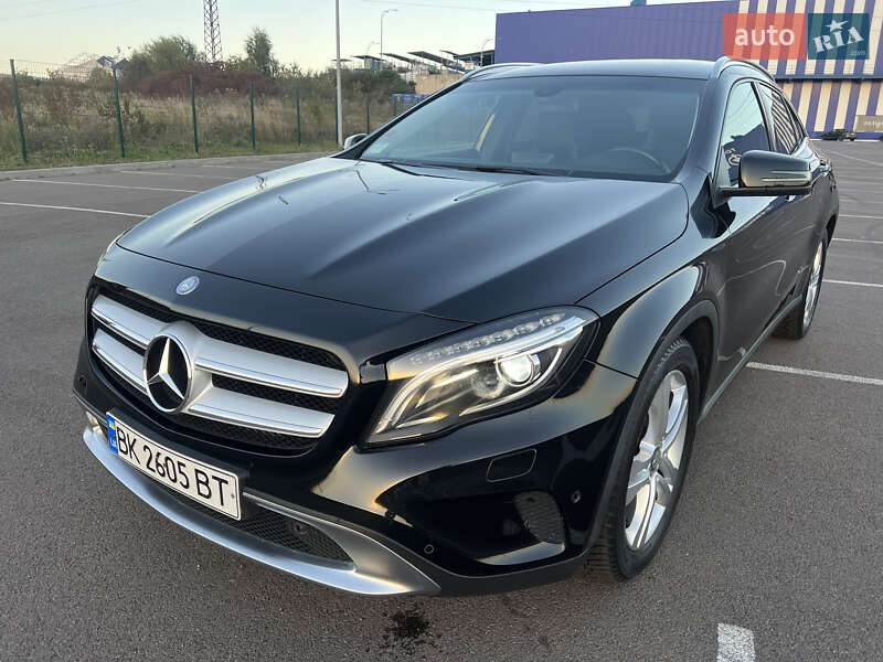 Mercedes-benz Gla-class (2014)