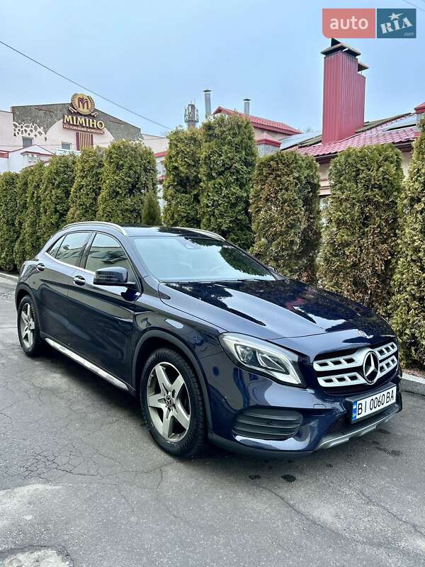 Mercedes-benz Gla-class (2017)