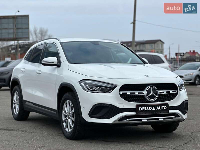 Mercedes-benz Gla-class (2020)