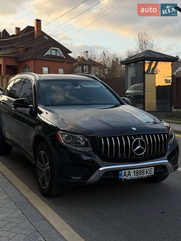 Mercedes-benz Glc-class (2016)