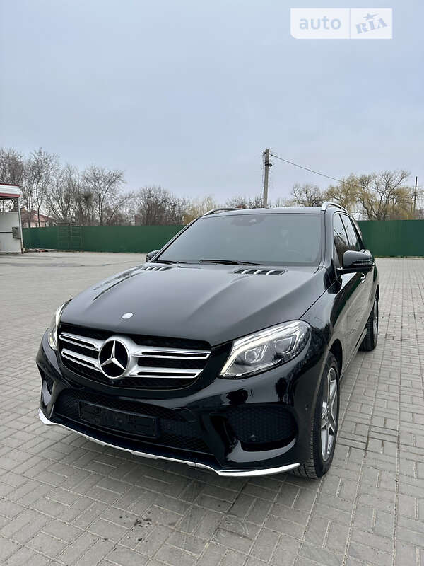 Mercedes-benz Gle-class (2016)