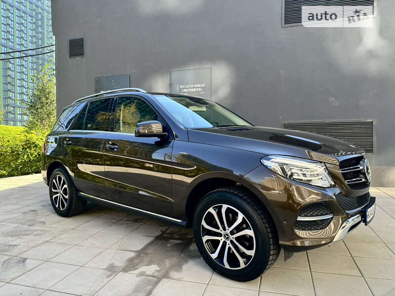 Mercedes-benz Gle-class (2016)