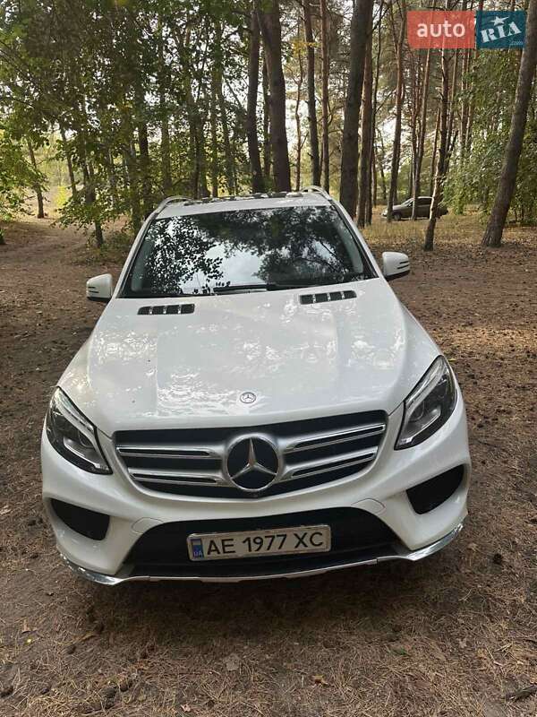 Mercedes-benz Gle-class (2015)