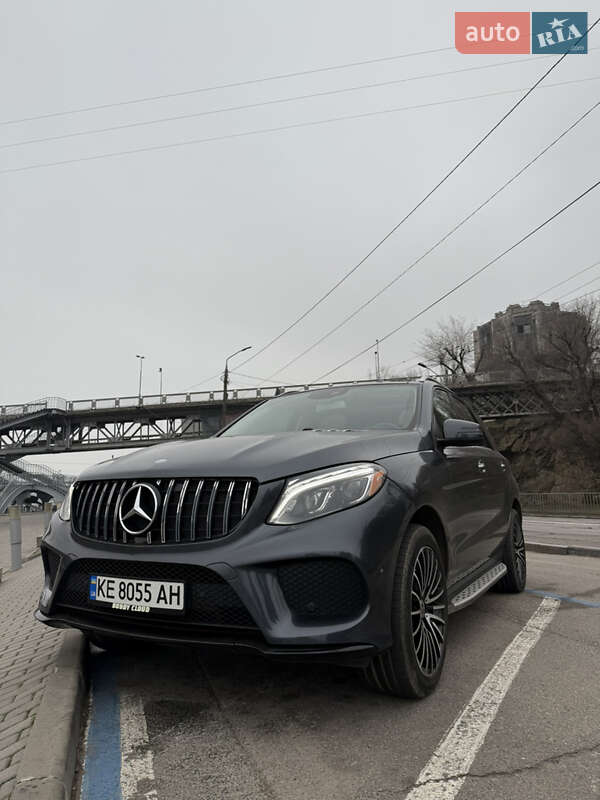 Mercedes-benz Gle-class (2016)