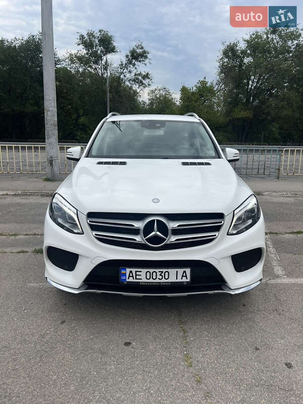 Mercedes-benz Gle-class (2016)