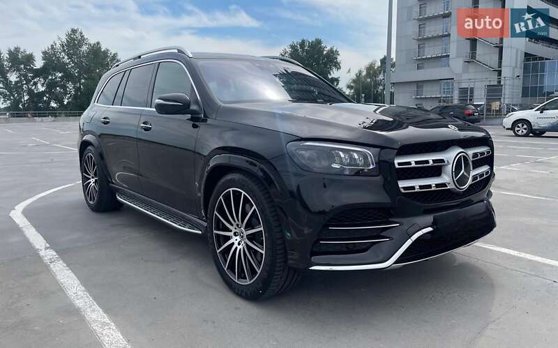 Mercedes-benz Gls-class (2023)