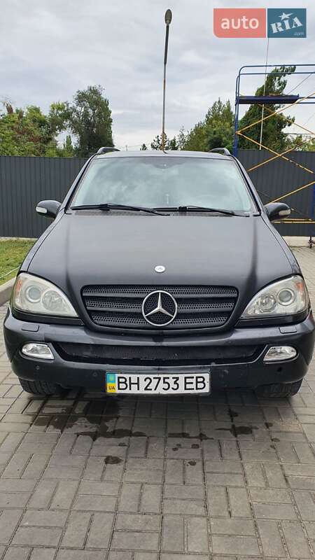 Mercedes-benz M-class (2003)